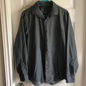 Perry Ellis Mens Slim Fit Dress Shirt Size: L